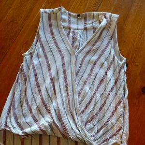 Kut from the kloth high low sleeveless blouse.